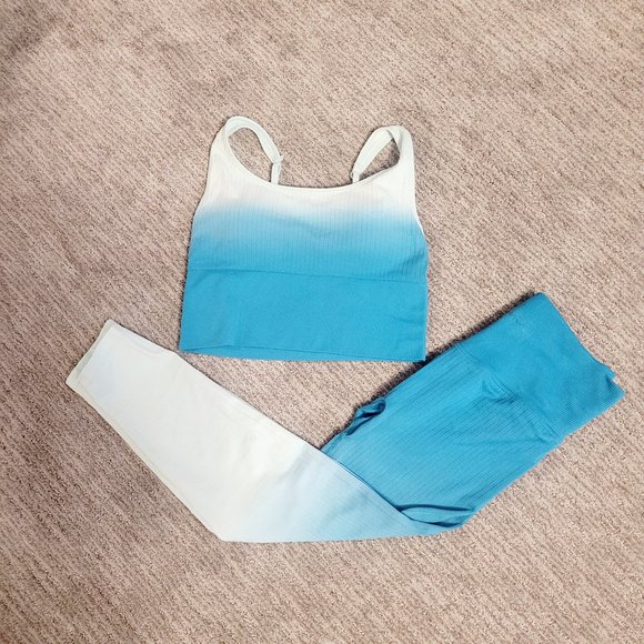 Pink by VS Seamless Dip Dye Sports Bra and Leggings Set - Picture 3 of 16